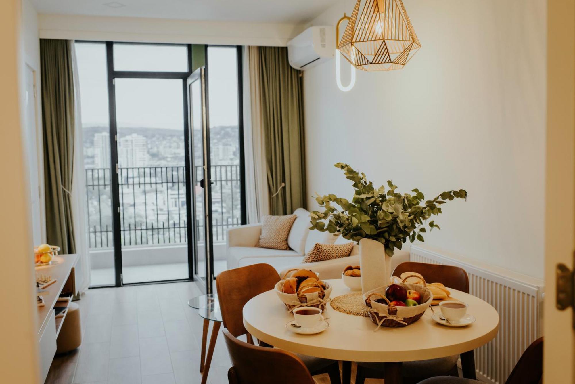 Skyline Luxury Suites 第比利斯 外观 照片