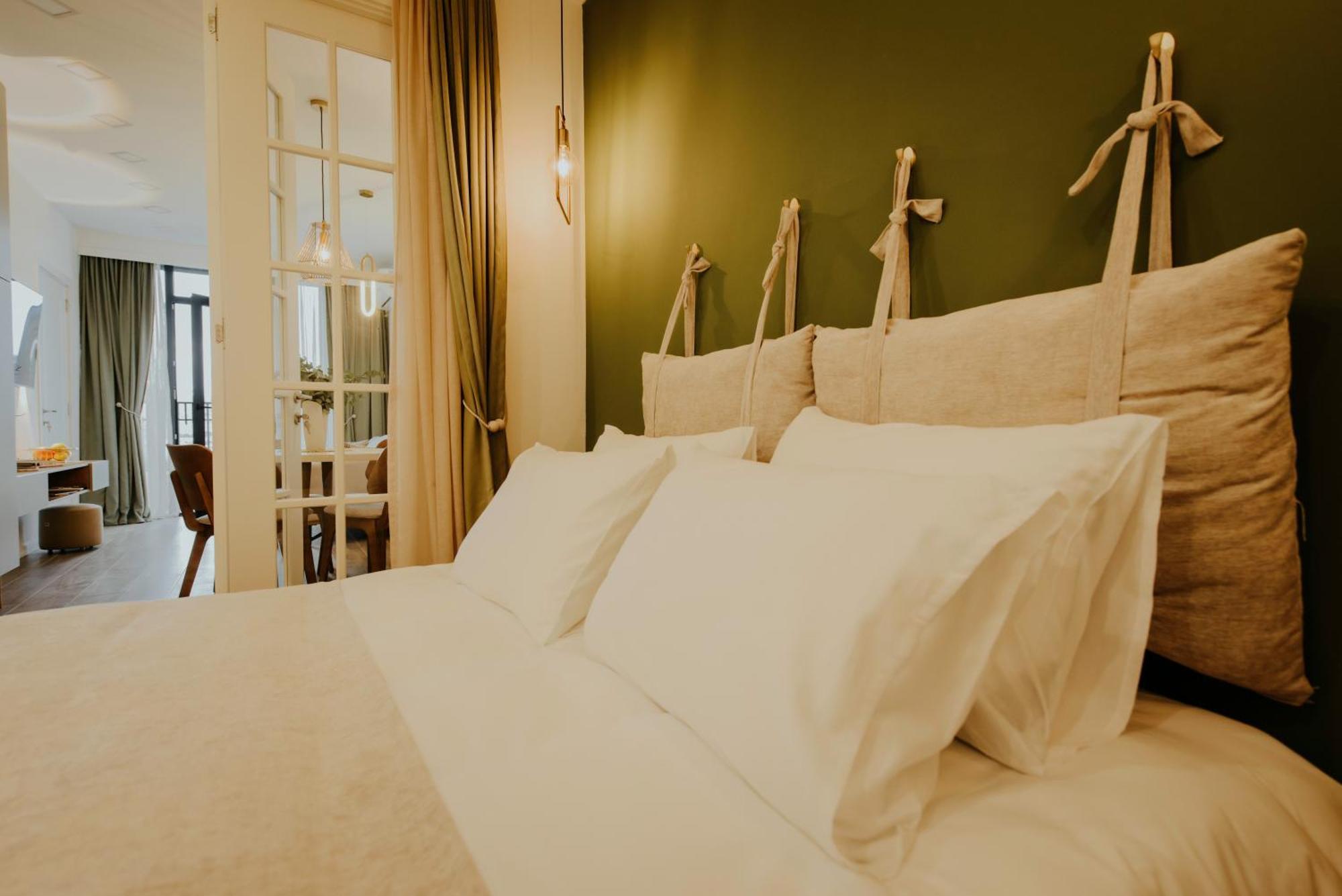 Skyline Luxury Suites 第比利斯 外观 照片