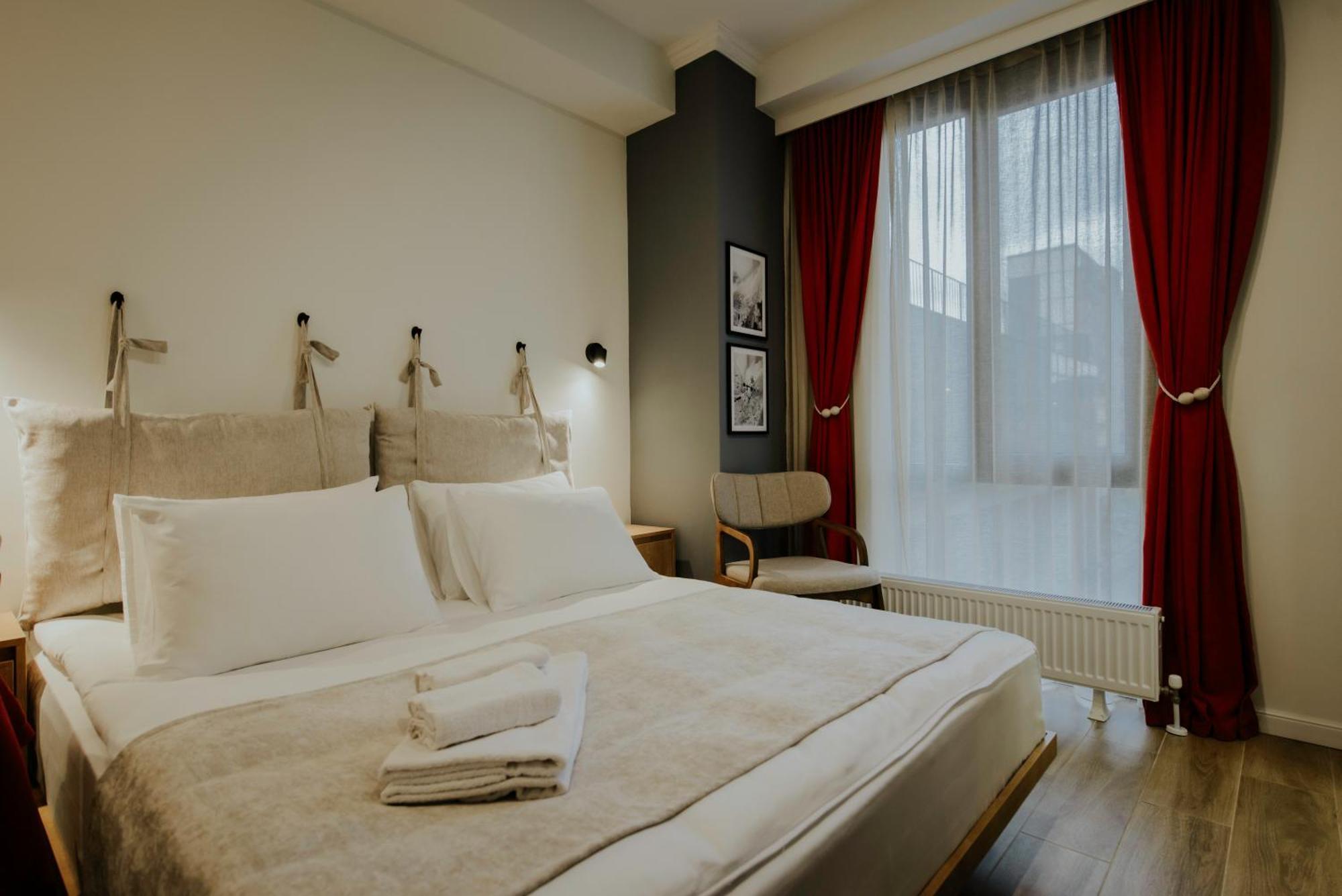 Skyline Luxury Suites 第比利斯 外观 照片